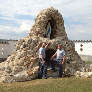 Lourdes-Grotte in Igenhausen Lourdes-Grotte in Igenhausen